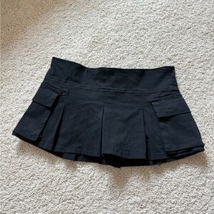 Almost Famous Black Zippered Skirt
